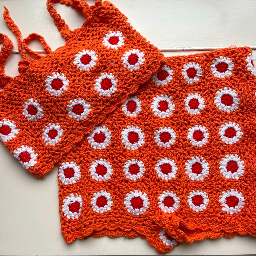 Vintage crochet set